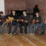 8a gitaristai: Lukas, Mantas K., Mantas N., Irmantas, Deividas